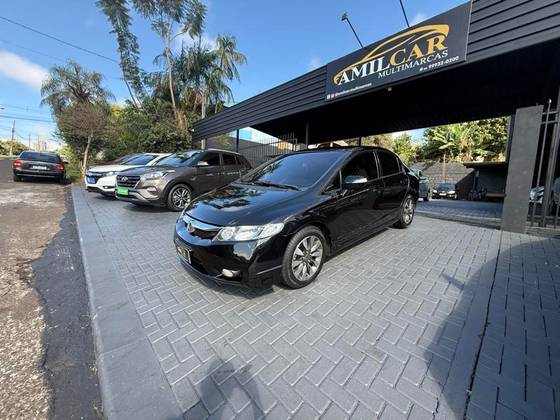 HONDA CIVIC 1.8 LXL 16V FLEX 4P AUTOMÁTICO HONDA CIVIC 1.8 LXL 16V FLEX 4P AUTOMÁTICO